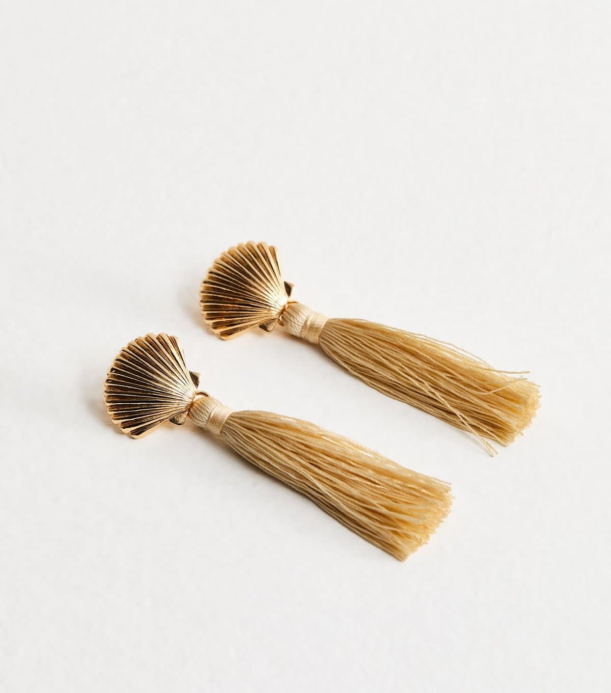 New Look Gold Shell Thread Tassle Drop Earrings New Look