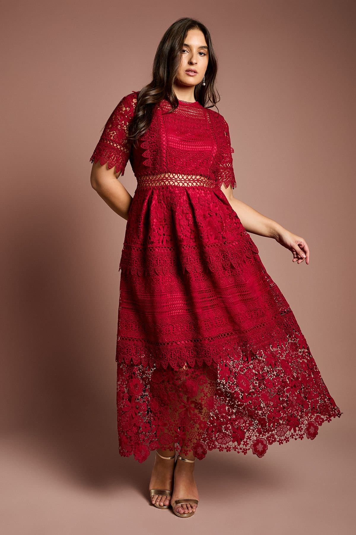 Coast Coast Women's Plus Short Sleeve Lace Midi Dress in Berry