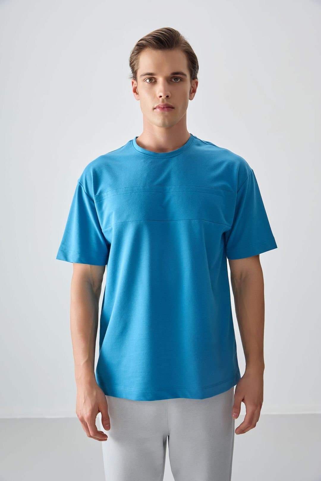 Tommy Life Tommy Life Men's Oversized Crew Neck T-Shirt in Blue