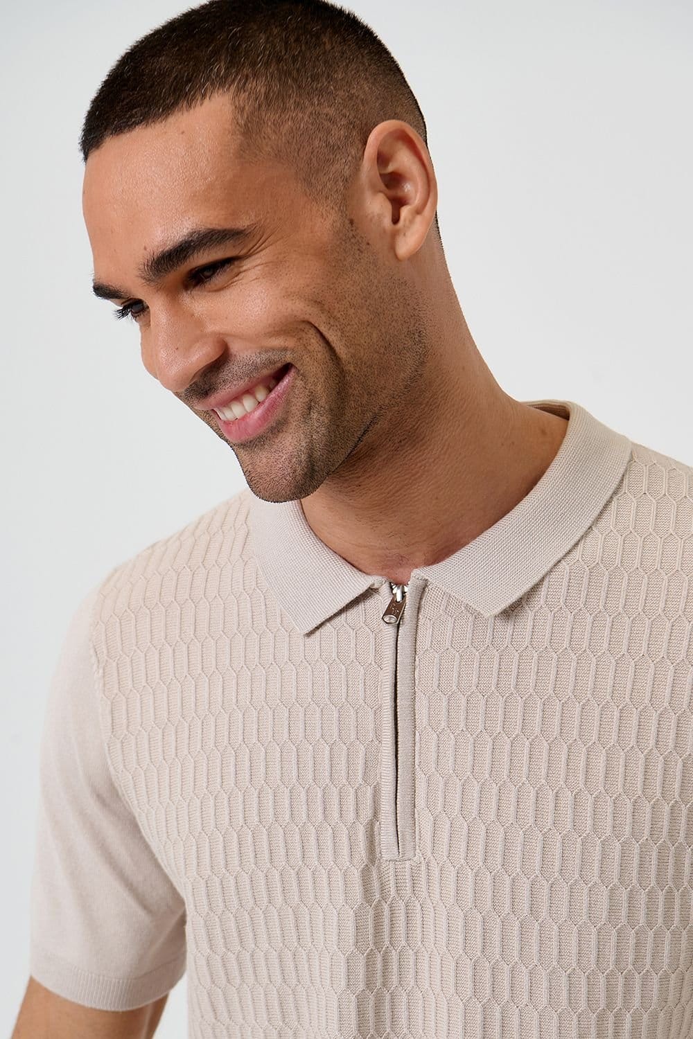 Threadbare Threadbare Men's Textured Knit Quarter Zip Polo in Stone - 4