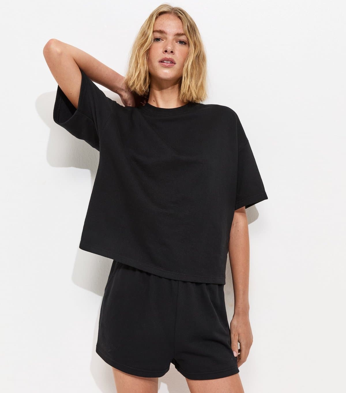 New Look Women's Black Boxy Sweatshirt T-Shirt New Look