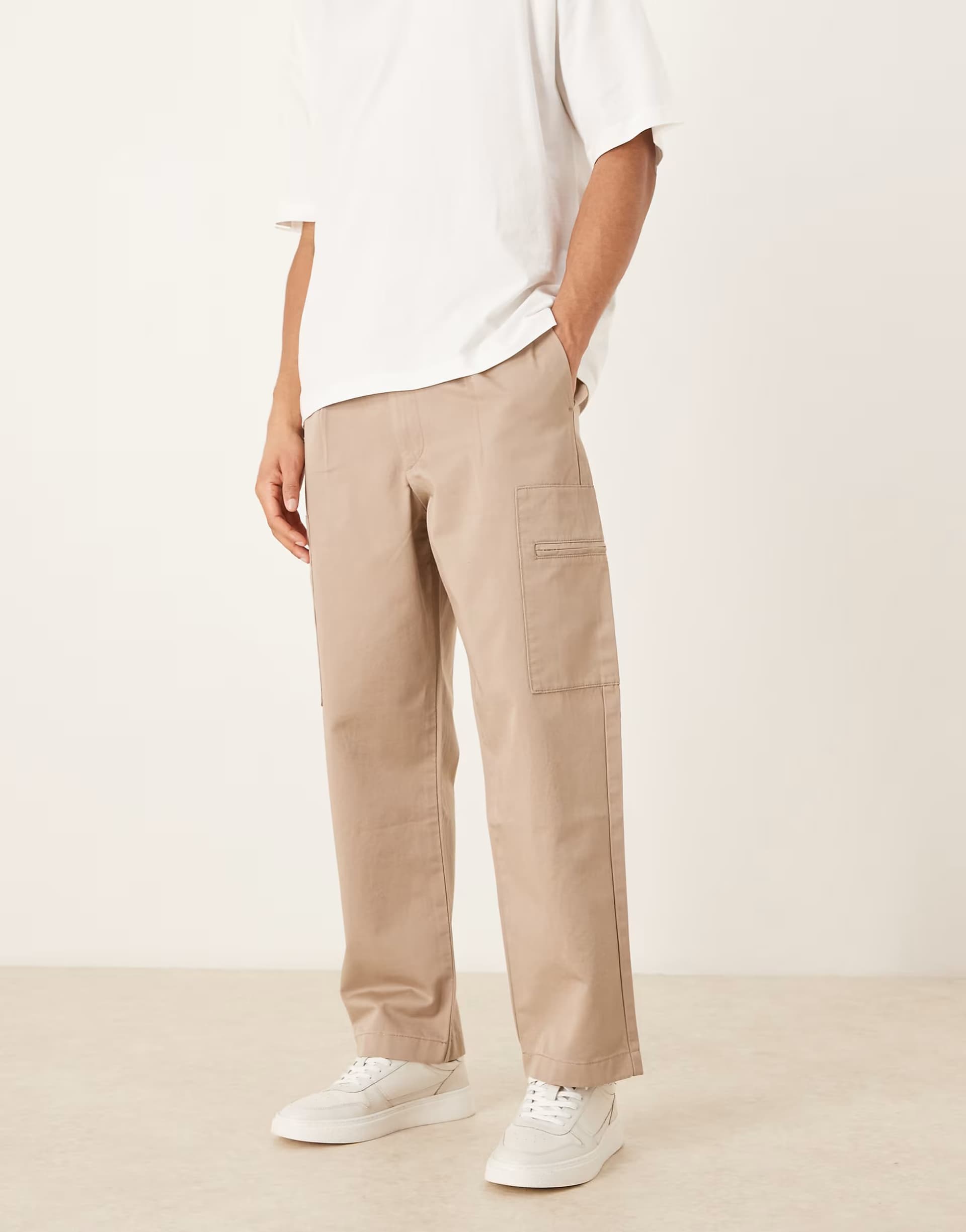 ASOS ASOS DESIGN relaxed tapered cargo trousers in beige