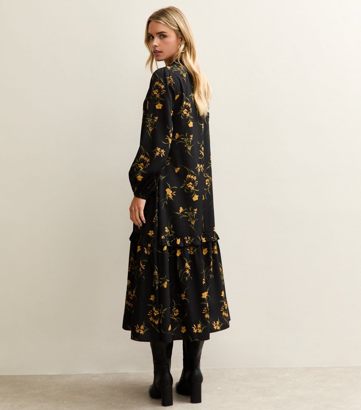 New Look Women's Petite Black Botanical Crepe Smock Midi Dress New Look - 4