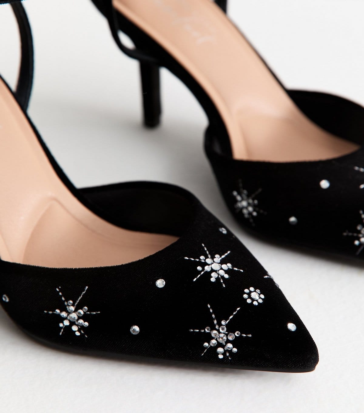 New Look Women's Wide Fit Black Velvet Star Embellished Heeled Pointed Toe Pumps New Look - 4