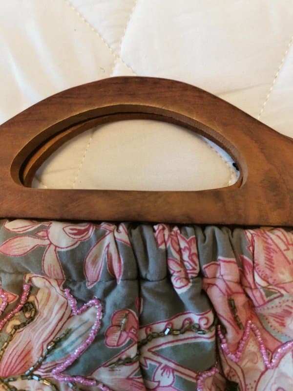 Atmosphere Pretty flower handbag with wooden handle