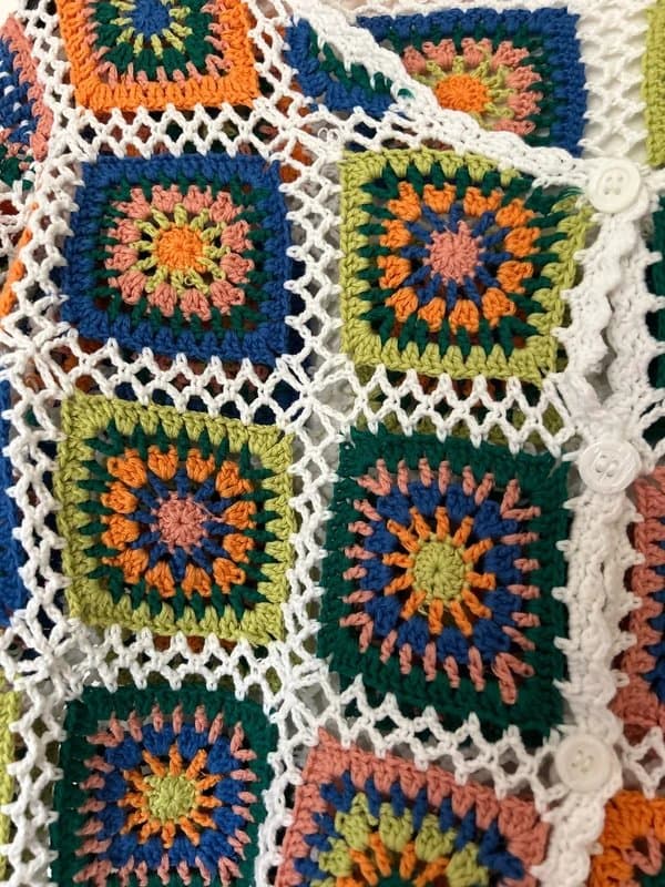 Ghanda Clothing Ghanda crochet cropped granny square cardigan size small