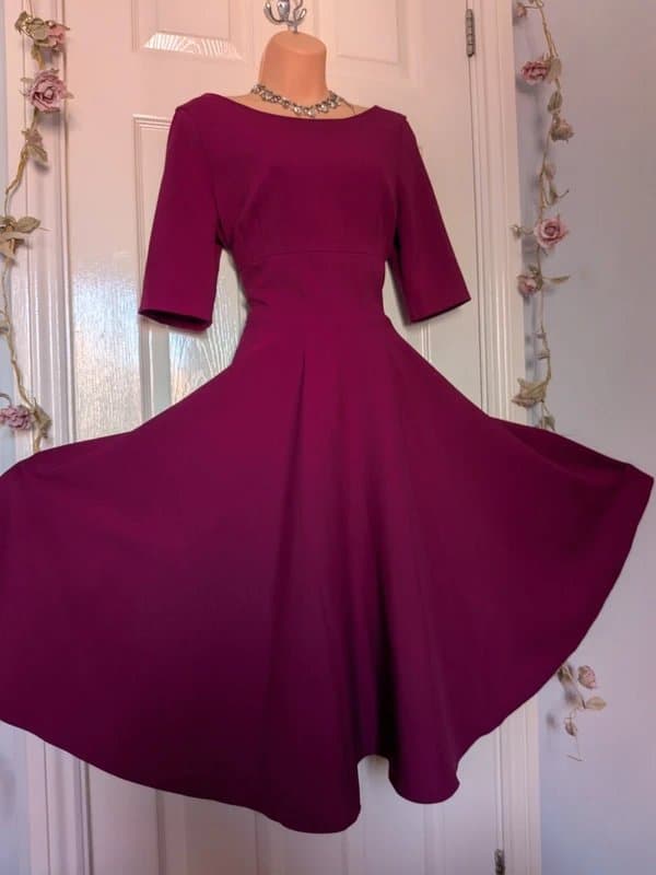 The Pretty Dress Company 💓 The Pretty Dress Company Raspberry Hepburn Short Sleeve Fit & Flare Midi Swing Dress Size 12 💓