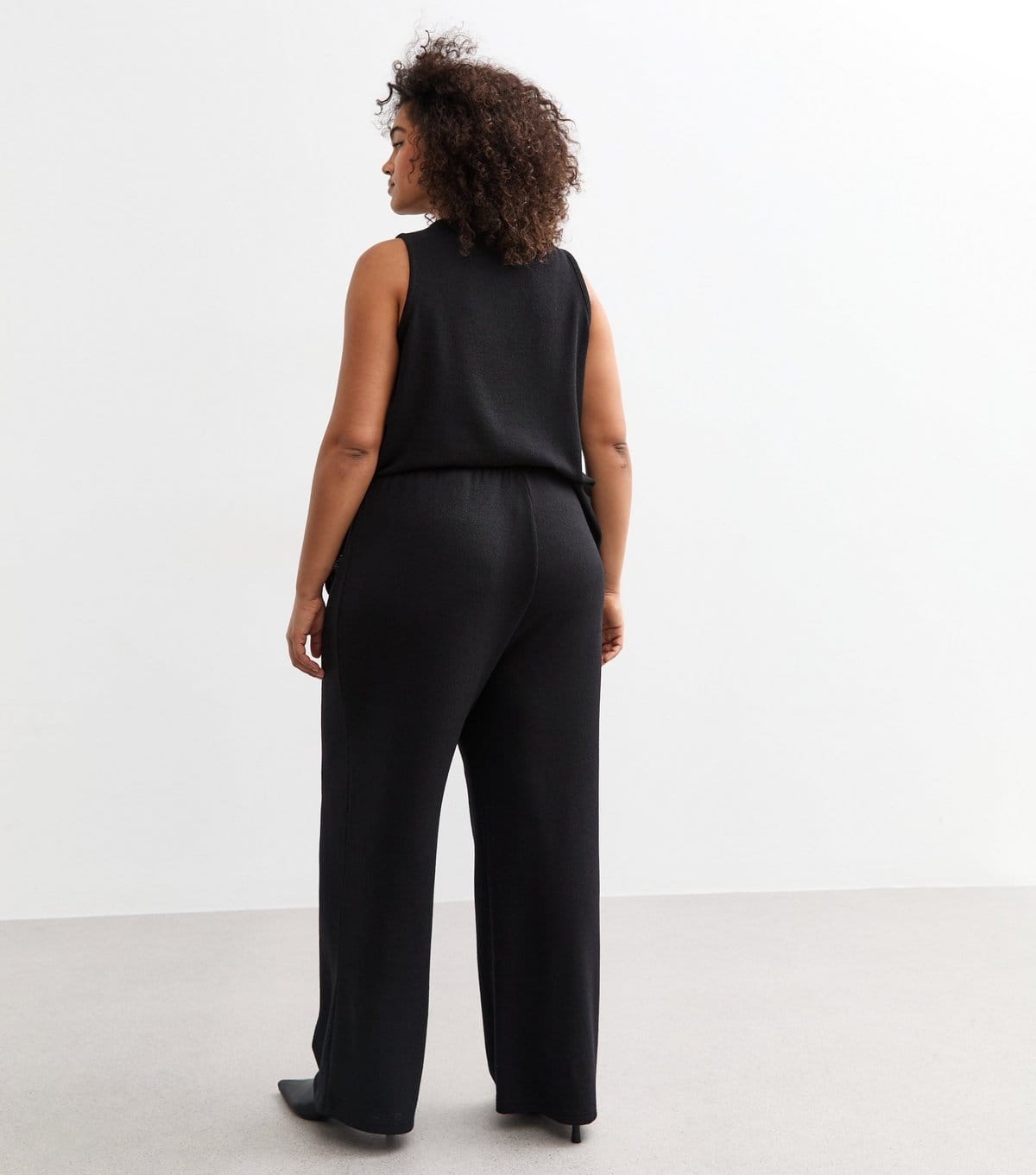 New Look Women's Plus Size Black Textured  Wide Leg Trousers Curves New Look - 4