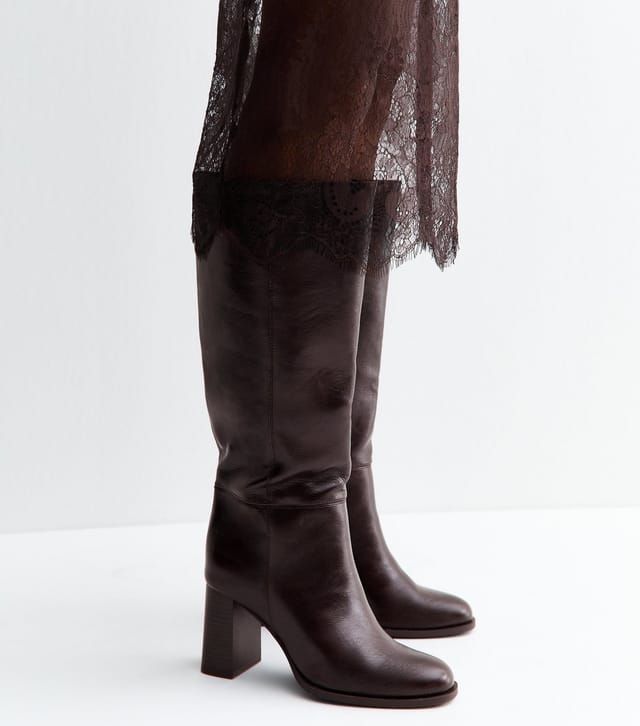 New Look Women's Dark Burgundy Faux Leather Pull On Stacked Heel Boots New Look - 2