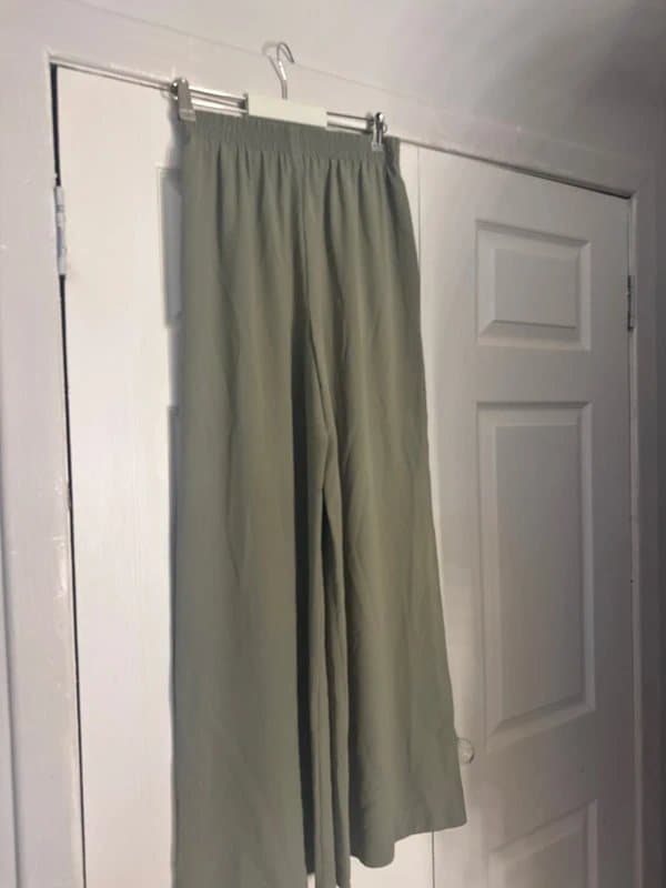 New Look Green silky trousers