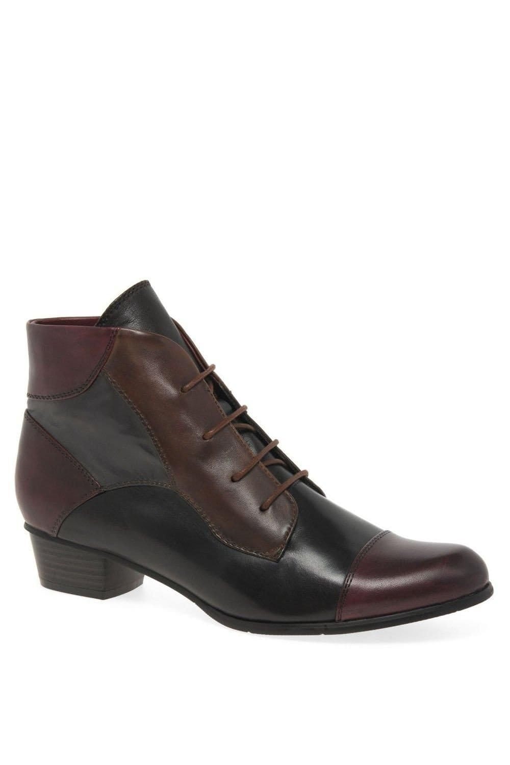 Regarde le Ciel Regarde Le Ciel Women's 'Stefany 123' Victorian Lace Up Leather Ankle Boots in Wine - 4