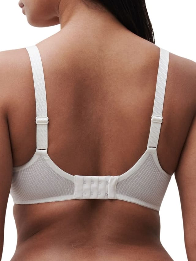 Chantelle Chantelle Women's Legend Very Covering Full Cup Bra in White - 2