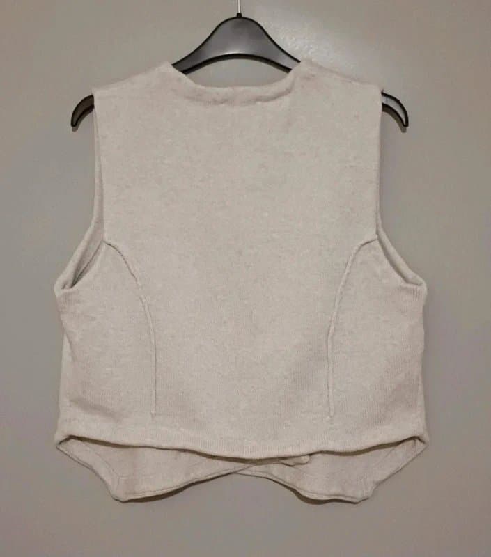 Mint Velvet Mint Velvet Grey Knitted Assymmetric Button Waistcoat - size L (14/16)