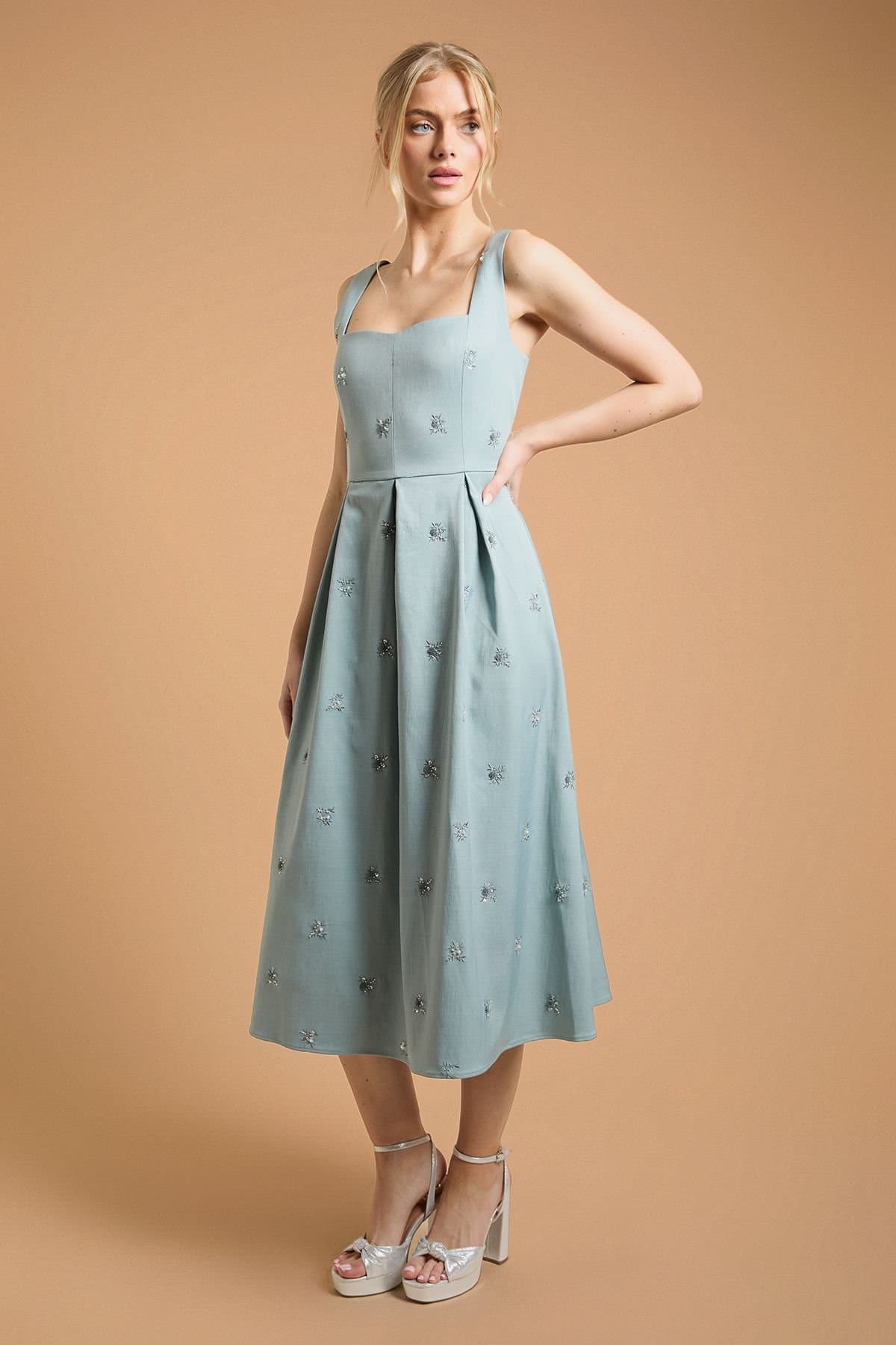 Oasis Oasis Women's Embellished Sweetheart Midi Dress in Cornflower Blue