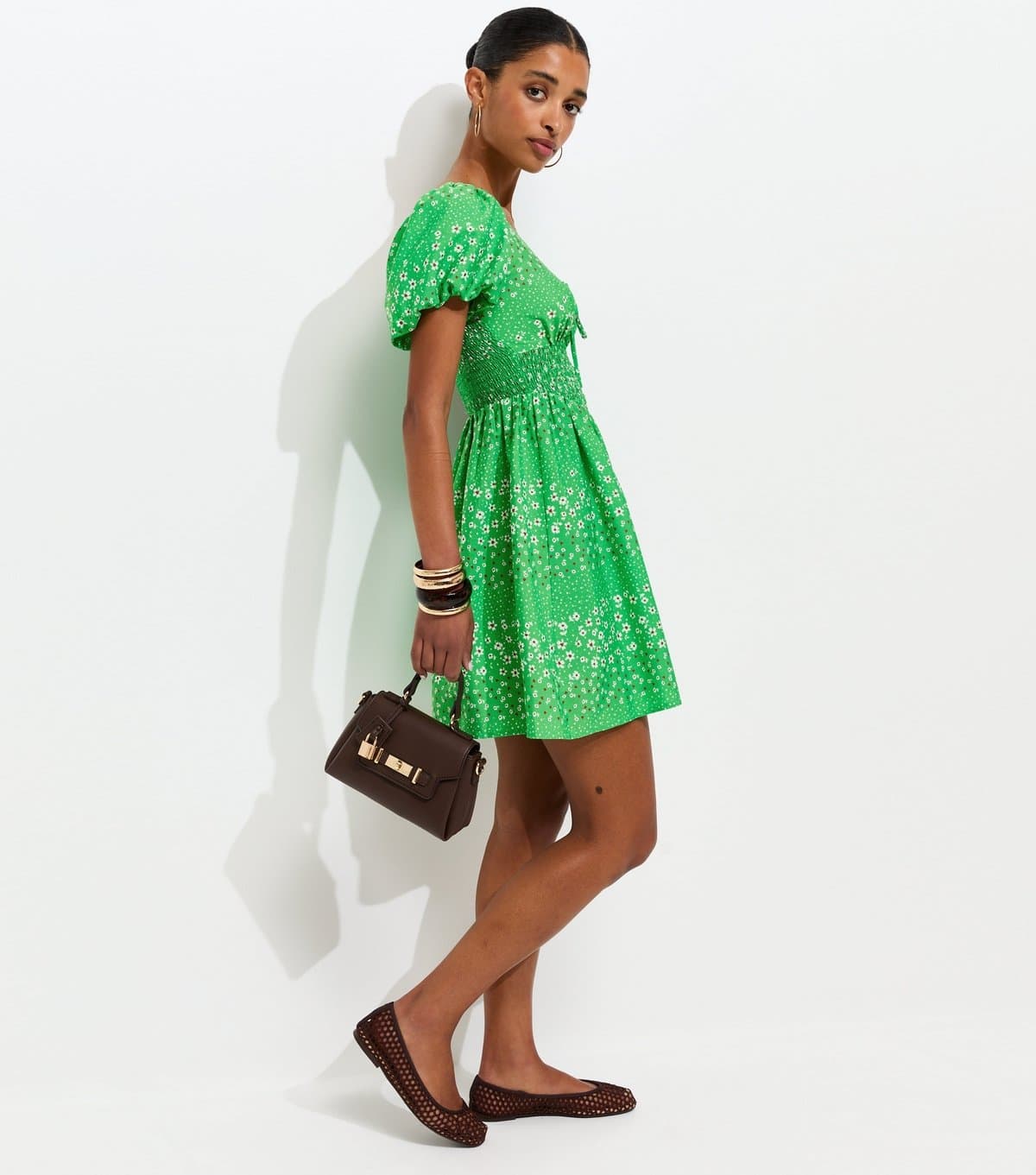 New Look Women's Green Crepe Floral Print Puff Sleeve Shirred Mini Dress New Look