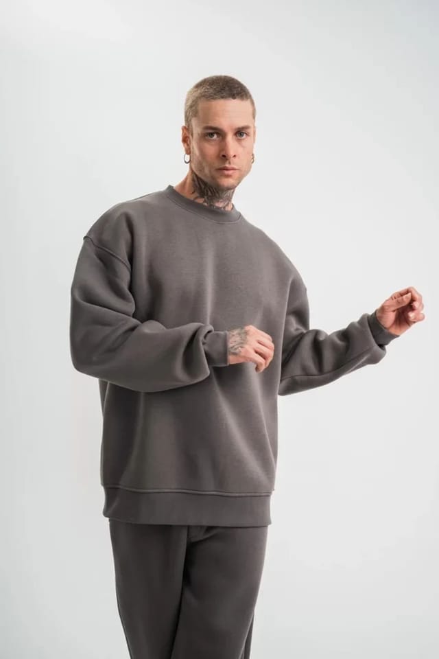 Janes Janes Men's Oversized Long Sleeve Crew Neck Sweatshirt in Dark Grey - 3