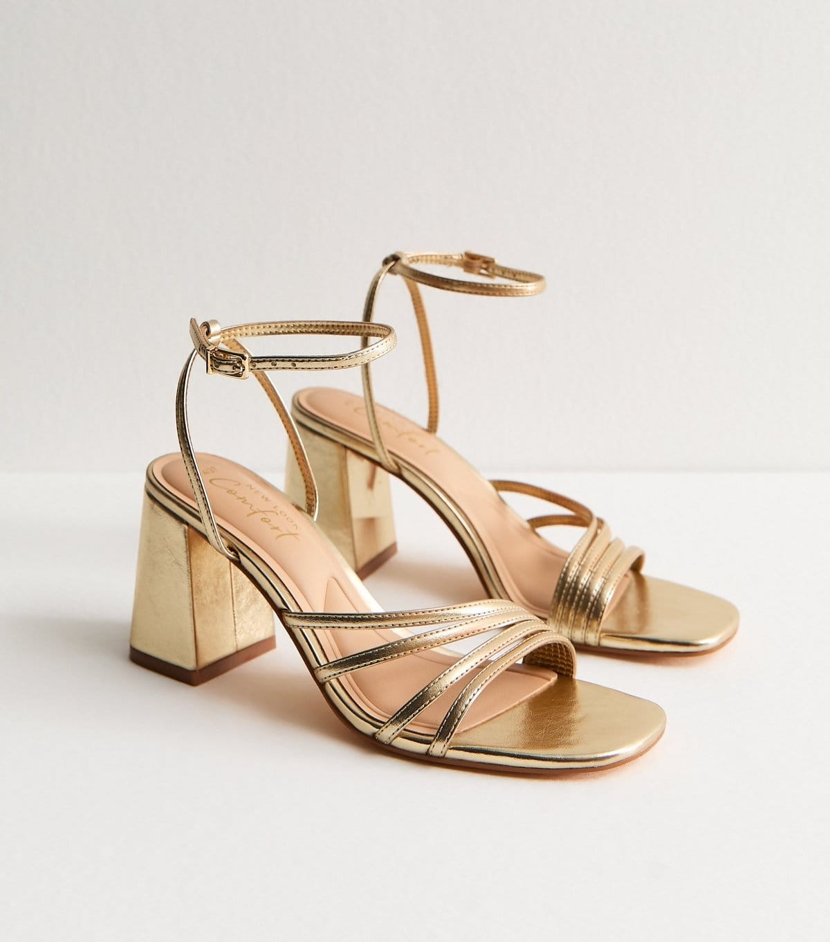 New Look Women's Gold Asymmetric Strap Heeled Sandals New Look - 4