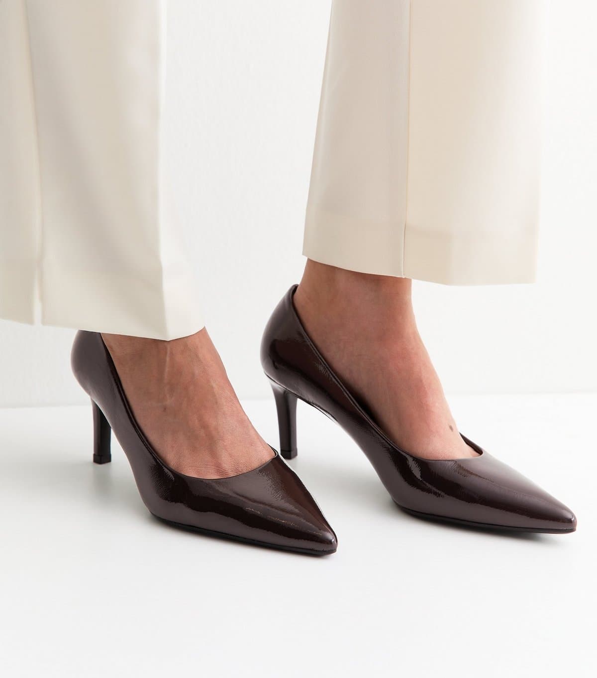 New Look Women's Dark Brown Patent Faux Leather Pointed Toe Court Shoes Vegan New Look