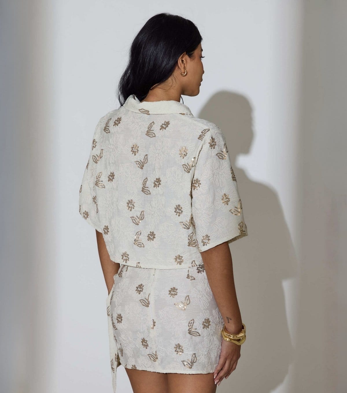 South Beach Women's Oatmeal Sequin Floral Short Sleeve Shirt South Beach New Look - 4