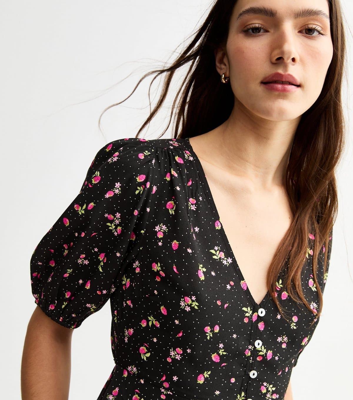 New Look Women's Black Floral Print V-Neck Blouse New Look