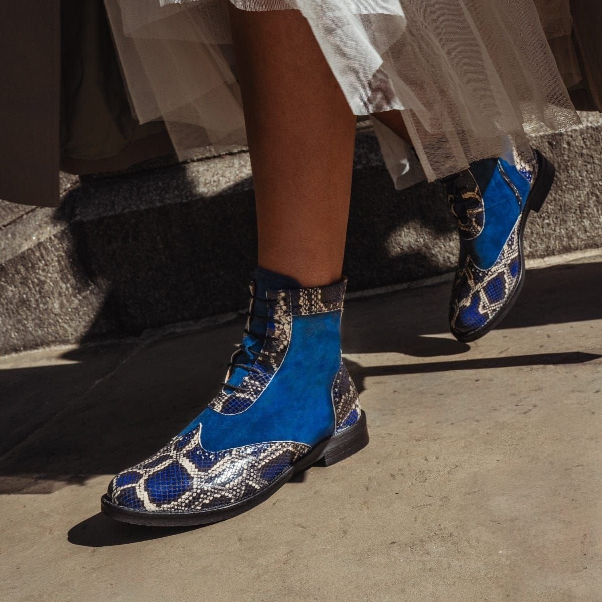 Embassy London Embassy London Women's Mantis - Blue Snake - 2