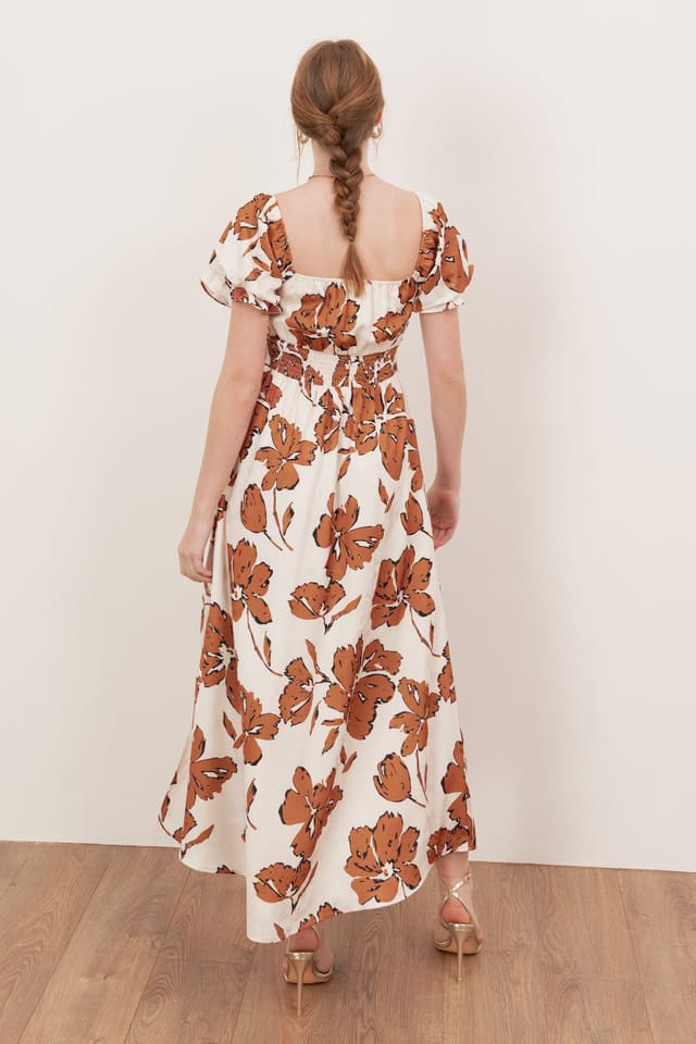 Lovedrobe Lovedrobe Women's Floral Short Sleeve Sweetheart Neck Midaxi Dress in Nude - 2