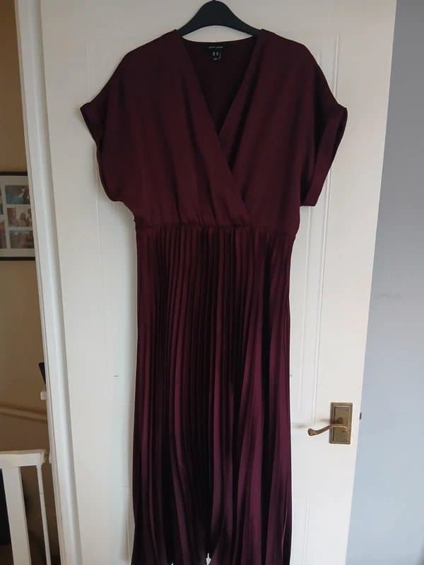 New Look New Look Burgundy Red Satin Style Midi Dress Size 14