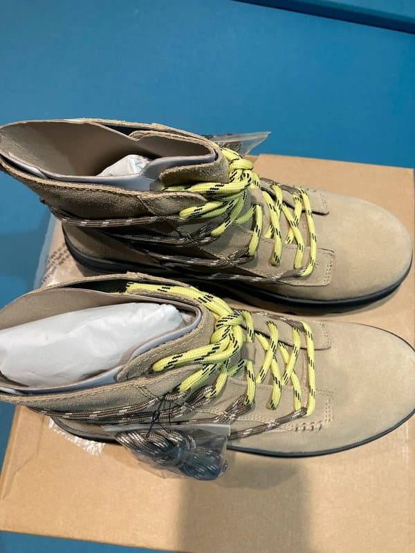 UGG Ugg women’s Brisbane lace up boot uk size 8 BNIB