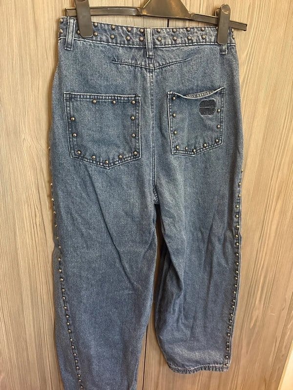 Never Fully Dressed Studded Jeans β Size 8 π