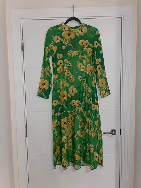 Never Fully Dressed Never Fully Dressed Green Yellow Daisy Print Midi Dress Size 12 Summer Occasion party