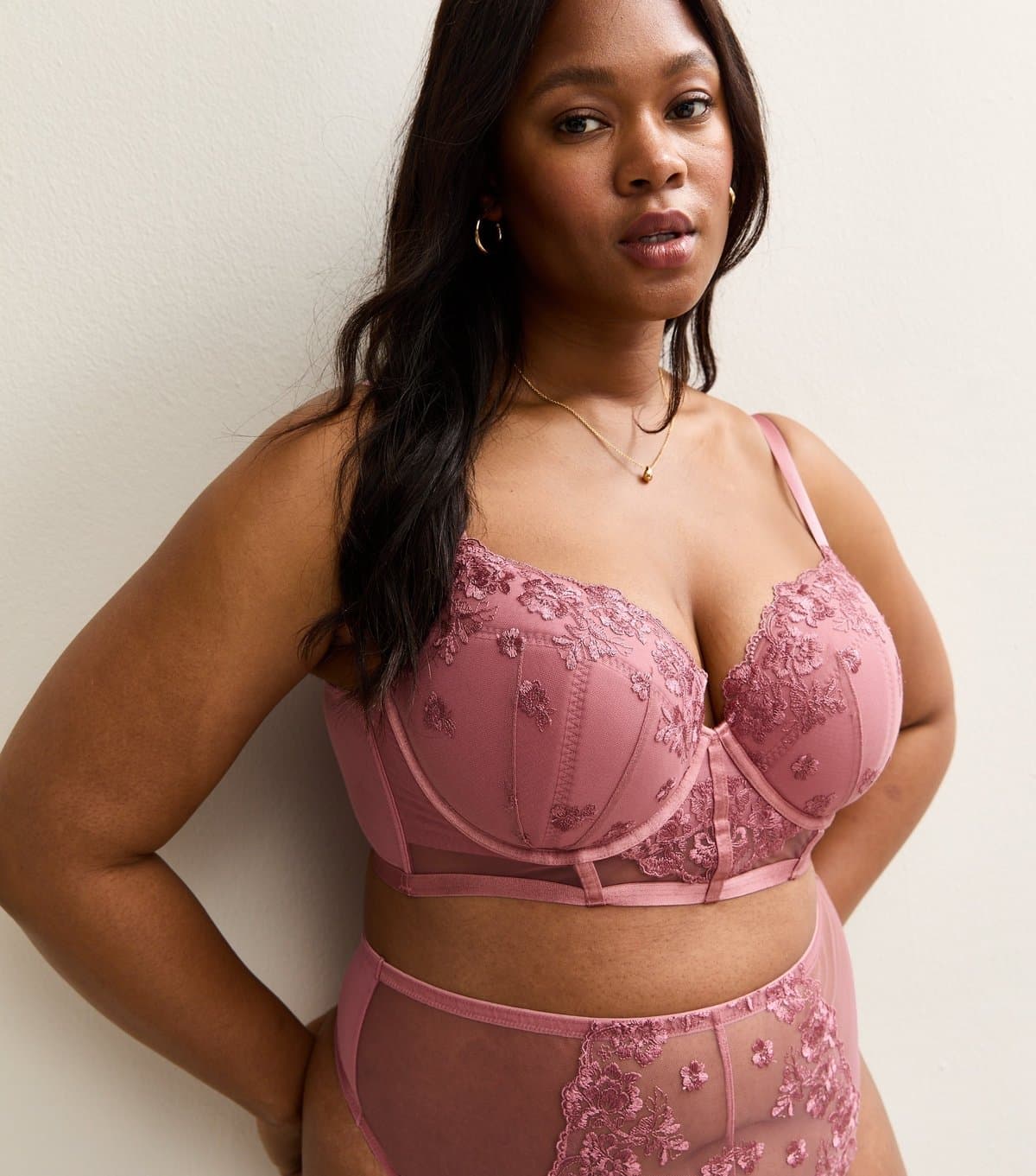 New Look Women's Plus Size Pink Floral Embroidered Lace Plunge Bra Curves New Look