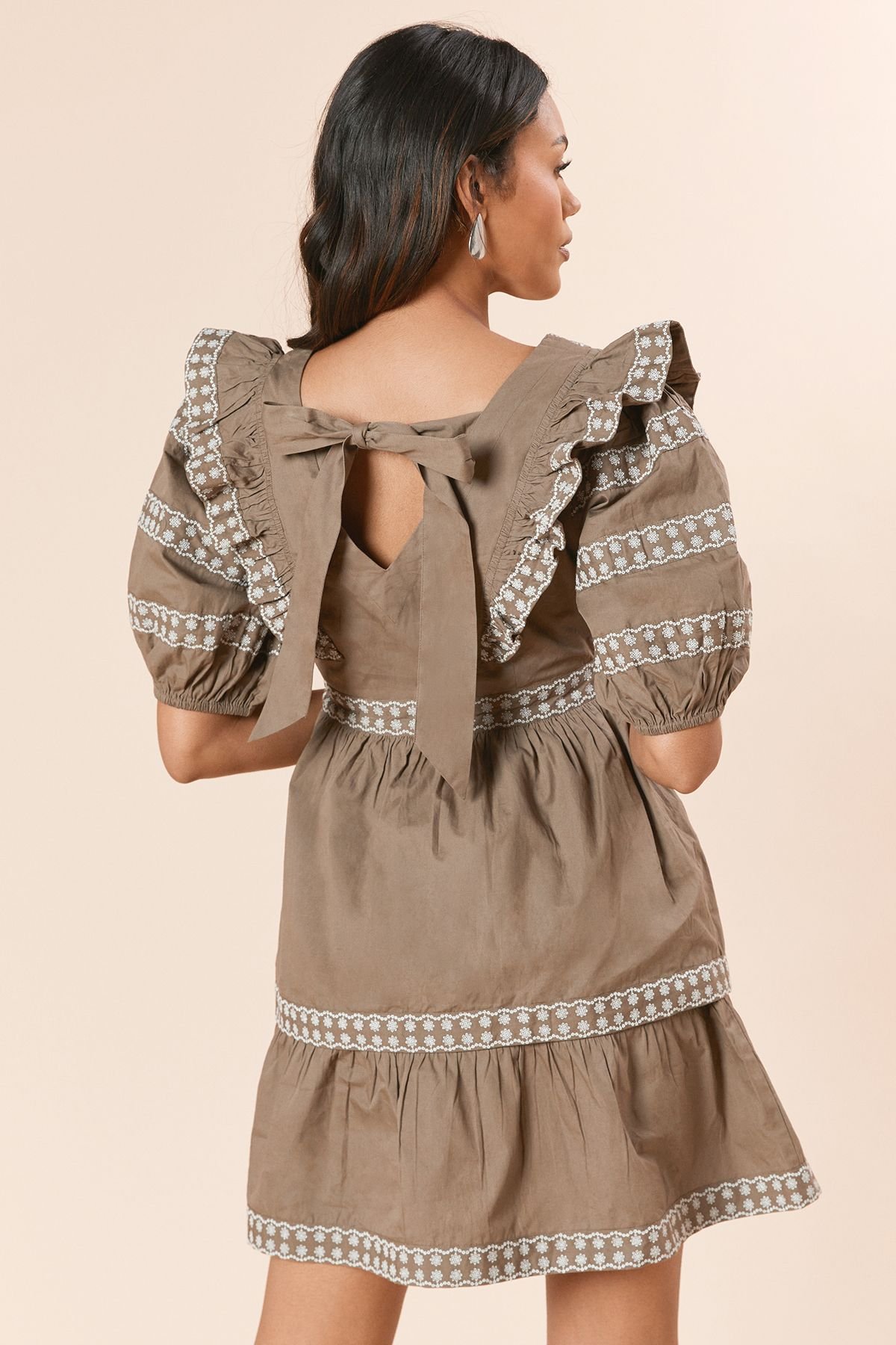 Dorothy Perkins Dorothy Perkins Women's Embroidered Trim Ruffle Shoulder Mini Dress in Khaki - 3