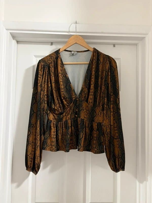 ASOS Adorable Women’s Asos Brown Mix Snake Print Crop Blouse Top size 12