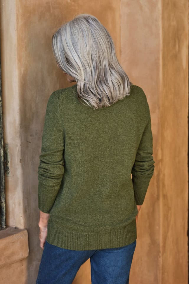 WoolOvers WoolOvers Women's 100% Wool Fitted Zip Thru Cardigan in Green - 2