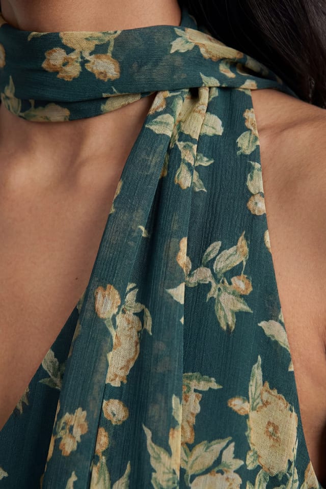Warehouse Warehouse Women's Blurred Floral Print Tie Neck Halter Maxi Dress - 3
