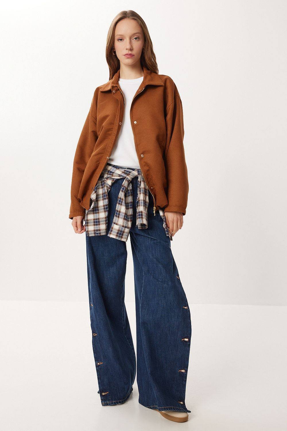 Happiness Istanbul Happiness Istanbul Women's Oversized Gabardine Jacket with Zipper Closure in Tan - 2