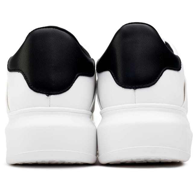 DKNY DKNY Women's Jaye Trainers in White - 3