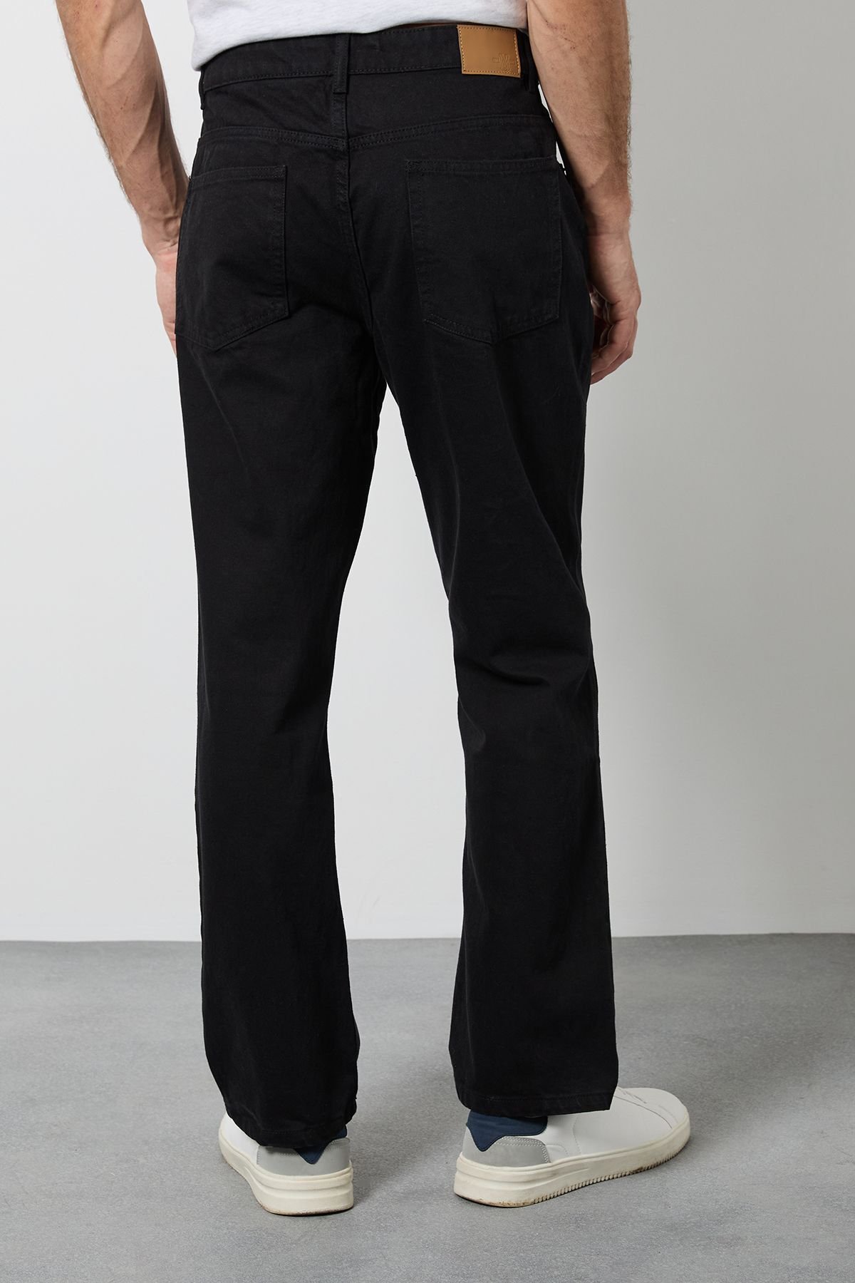 Burton Burton Men's Black Bootcut Fit Jean - 3