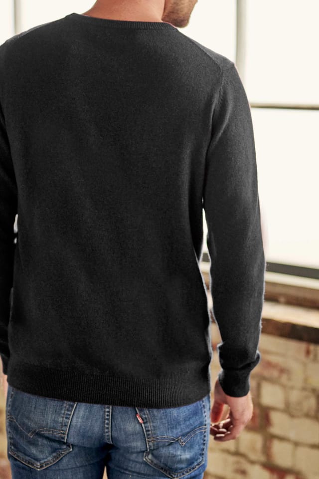 WoolOvers WoolOvers Men's Cashmere Merino Crew Neck Jumper in Black - 3