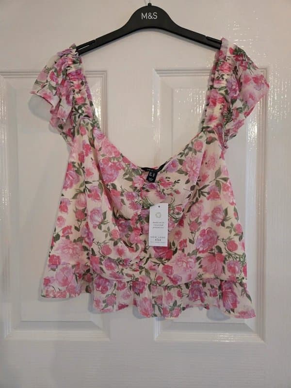 New Look Newlook Rose ruffle chiffon top.