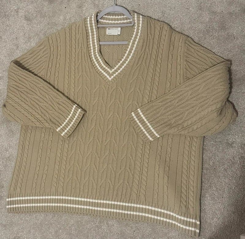 ASOS cream cable knit jumper (M)