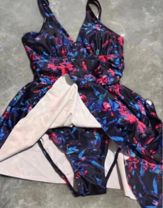 The Unbranded Brand swim dress swimsuit floral one piece uk 8 upf50 tummy control