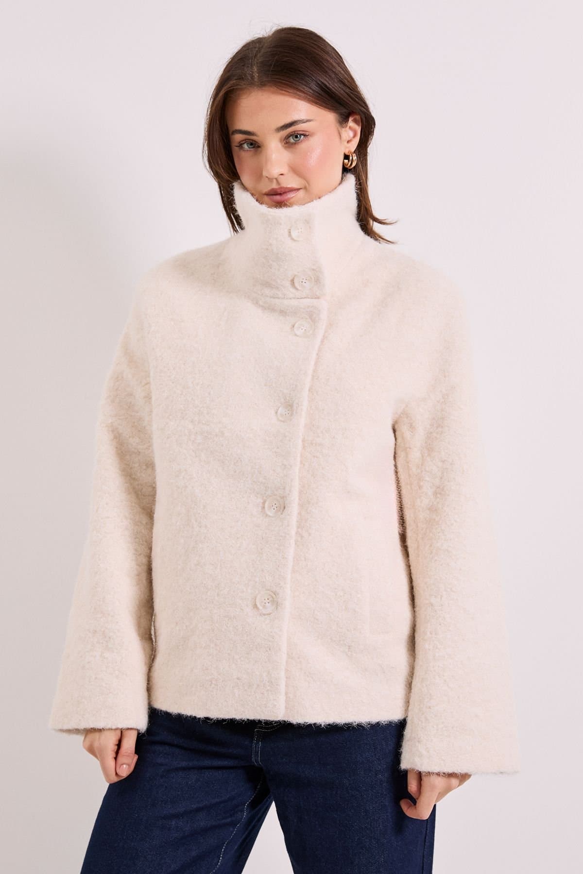 Dorothy Perkins Dorothy Perkins Women's Funnel Neck Short Coat in Cream