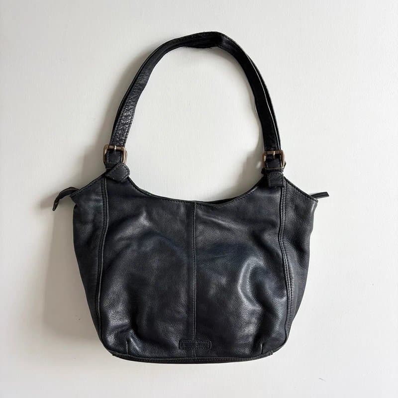 White Stuff Vintage White Stuff navy blue leather handbag