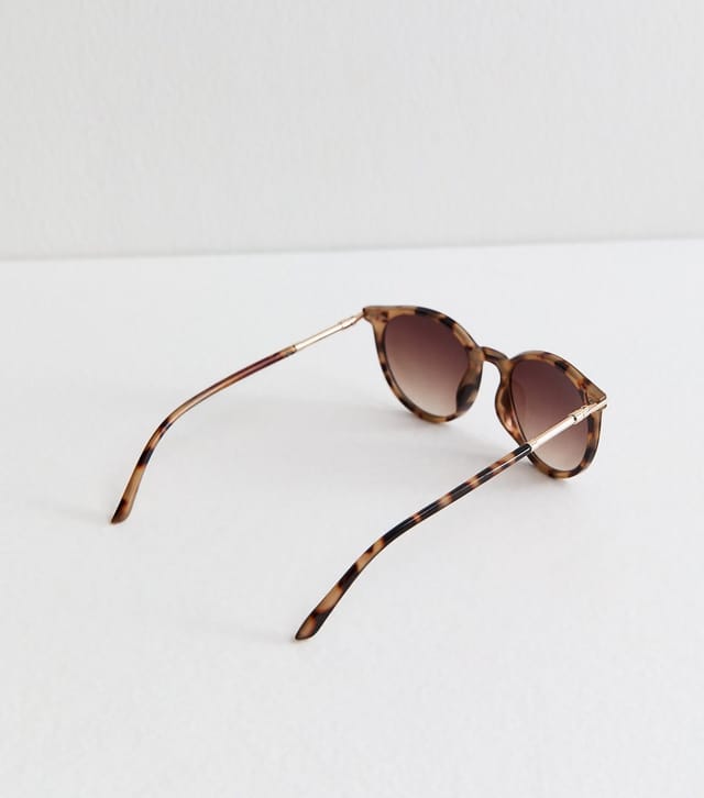 New Look Brown Tortoise Effect Round Frame Sunglasses New Look - 3