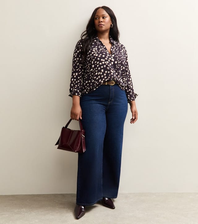 New Look Women's Plus Size Dark Burgundy Abstract Print Shirt Curves New Look - 3