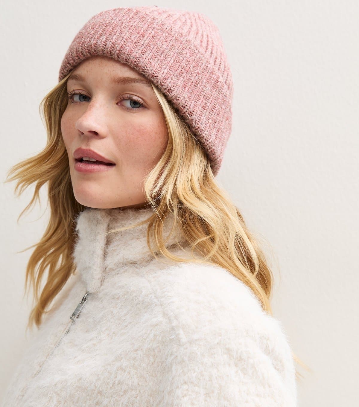 New Look Light Pink Twist Yarn Ribbed Knit Beanie New Look