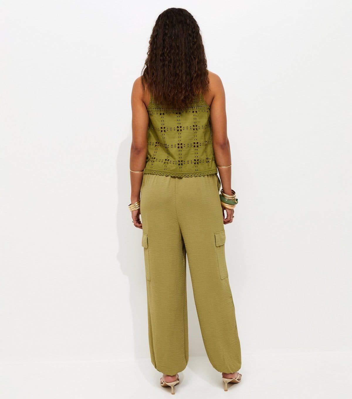 New Look Women's Light Khaki Cargo Style Cuffed Trousers New Look - 4