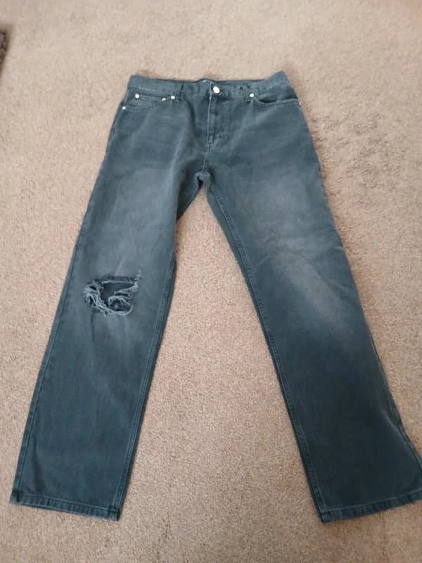 ASOS Mens black ripped jeans 34