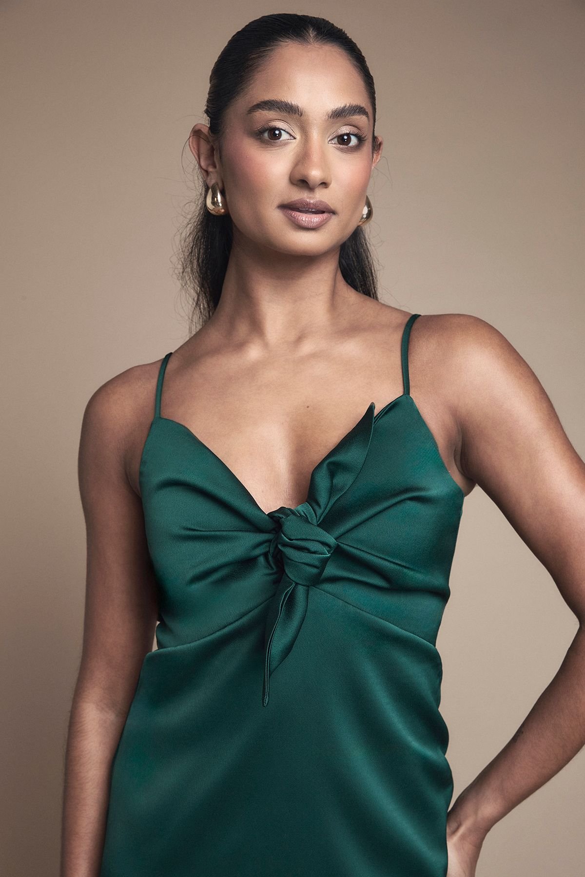 Oasis Oasis Women's Strappy Tie Detail Bridesmaid Dress in Emerald - 4